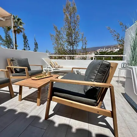 Happy Island 阿德耶