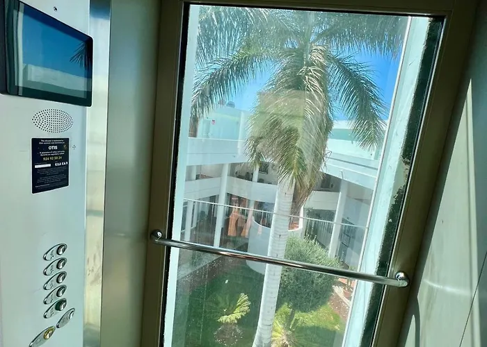 Happy Island * Адехе