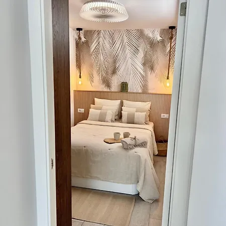 Happy Island Apartman *